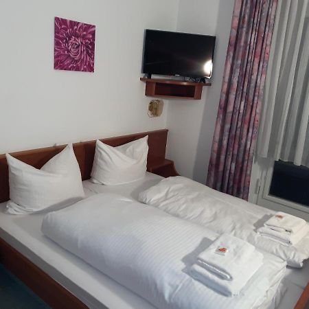 Hotel Hofgarten Bad Buchau Buitenkant foto